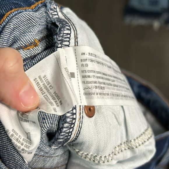 Abercrombie The Ankle Straight Ultra High Rise - Picture 8 of 9